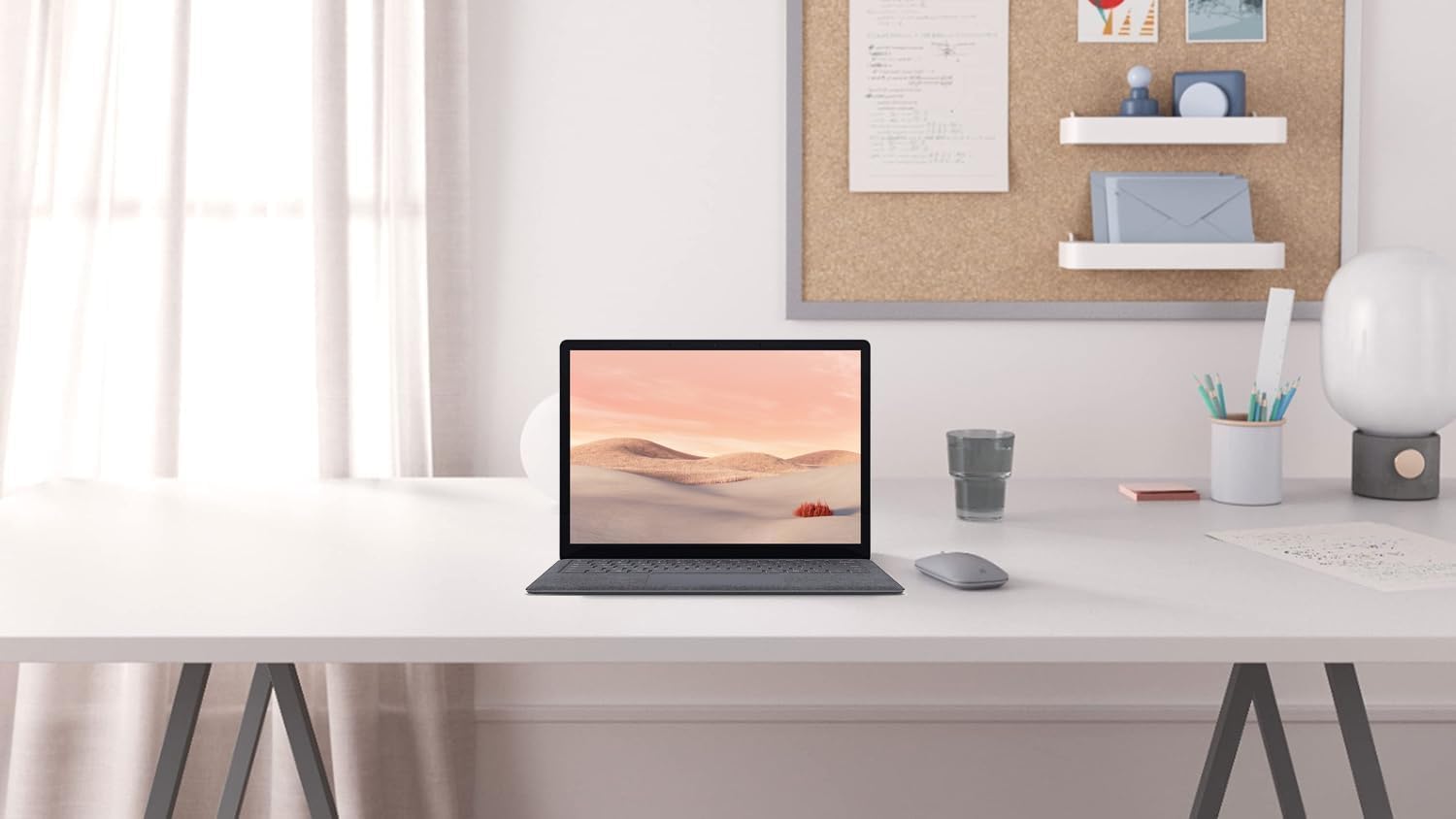 Surface Laptop 4 for Business - 13.5", Matte Black (Metal), Intel Core i7, 16GB RAM, 256GB SSD, Fren
